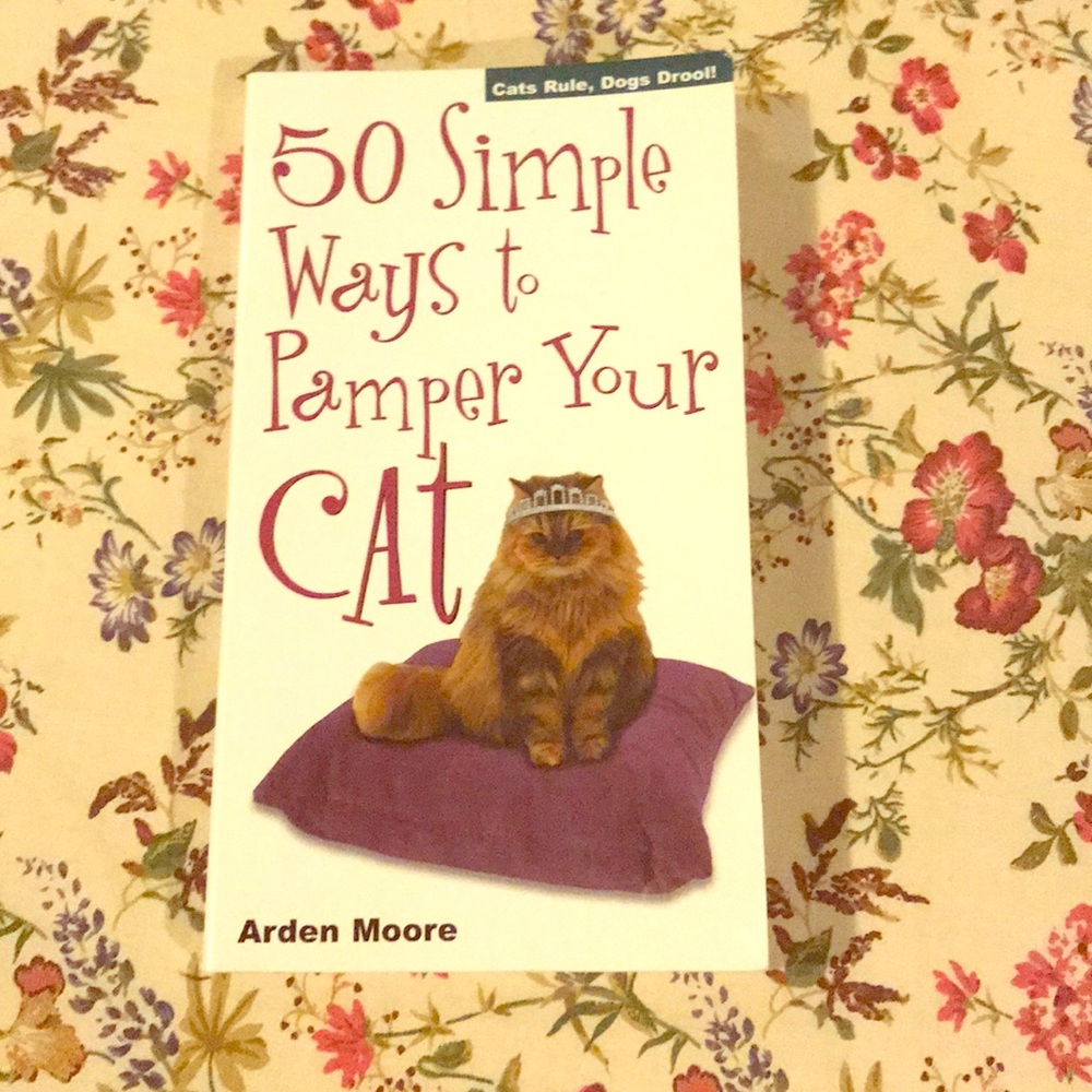The book “50 simple ways to pamper your CAT”.
